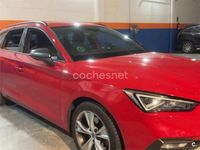 Usado Seat Leon FR 130 CV (95 kW) 2023 Rojo Familiar