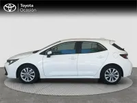 Usado Toyota Corolla Active 140 CV (102 kW) 2024 Blanco Monovolumen