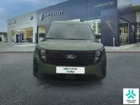 Usado Ford Tourneo Courier Trend 125 CV (91 kW) 2025 Verde Monovolumen