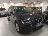 Usado Seat Arona Style 110 CV (80 kW) 2022 Azul SUV