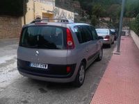 Usado Renault Espace Dynamique 150 CV (110 kW) 2005 Gris Monovolumen