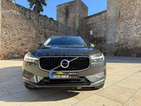 Usado Volvo XC60 Momentum 150 CV (110 kW) 2021 Gris / plata SUV