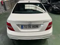 Usado Mercedes C220 Avantgarde 170 CV (125 kW) 2011 Blanco Berlina