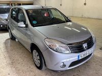 Usado Dacia Sandero Ambiance 75 CV (55 kW) 2009 Gris / plata Berlina