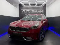 Usado Kia Niro 141 CV (103 kW) 2018 Granate SUV