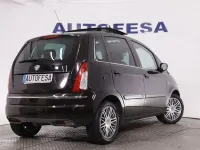 Usado Lancia Musa 90 CV (66 kW) 2011 Negro Monovolumen