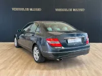 Usado Mercedes C220 Avantgarde 170 CV (125 kW) 2010 Gris / plata Berlina