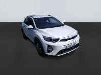 Usado Kia Stonic 84 CV (61 kW) 2023 Blanco SUV