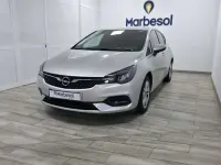 Usado Opel Astra Selective 105 CV (77 kW) 2020 Burdeos Utilitario