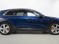 Usado Audi e-tron Advanced Plus 300 kW (408 CV) 2020 Azul SUV