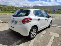 Usado Peugeot 208 Active 68 CV (50 kW) 2013 Blanco Utilitario