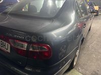 Usado Seat Toledo Sport 170 CV (125 kW) 2001 Beige Berlina