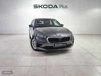 Usado Skoda Scala Selection 115 CV (84 kW) 2025 Gris / plata Utilitario
