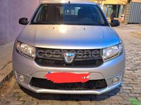 Usado Dacia Sandero Ambiance 75 CV (55 kW) 2015 Gris / plata Berlina