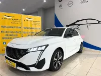 Usado Peugeot 308 Allure 130 CV (95 kW) 2023 Blanco Berlina