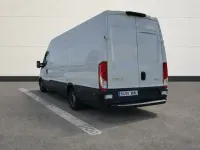 Usado Iveco Daily 156 CV (114 kW) 2023 Blanco Berlina