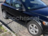 Usado Volvo C30 Momentum 109 CV (80 kW) 2007 Negro Utilitario