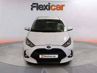 Usado Toyota Yaris Hybrid Business Edition 116 CV (85 kW) 2022 Blanco Utilitario