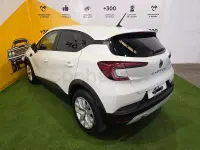 Usado Renault Captur Life 90 CV (66 kW) 2021 Blanco SUV