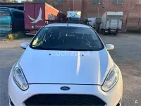 Usado Ford Fiesta Trend 82 CV (60 kW) 2016 Blanco Utilitario