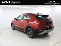 Usado Kia Niro 129 CV (94 kW) 2025 Rojo SUV
