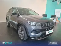 Usado Jeep Compass Altitude 130 CV (95 kW) 2025 Gris / plata SUV
