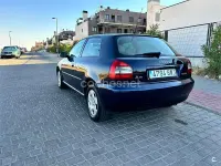 Usado Audi A3 Ambiente 100 CV (73 kW) 2002 Azul Utilitario