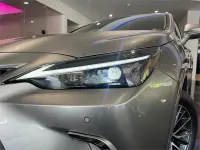 Usado Lexus NX350h Executive Line 242 CV (177 kW) 2022 Gris / plata SUV
