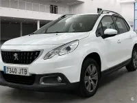 Usado Peugeot 2008 Active 100 CV (73 kW) 2016 Blanco SUV