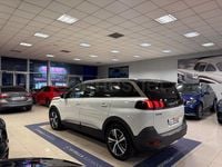 Usado Peugeot 5008 Allure 150 CV (110 kW) 2017 Blanco Monovolumen