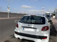 Usado Peugeot 206 75 CV (55 kW) 2010 Blanco Berlina