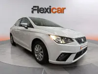 Usado Seat Ibiza Reference 90 CV (66 kW) 2019 Blanco Utilitario