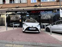Usado Toyota Yaris Hybrid Active 99 CV (72 kW) 2020 Blanco Utilitario
