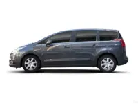 Usado Peugeot 5008 Active 120 CV (88 kW) 2011 Gris Monovolumen