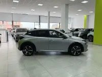Usado Lancia Ypsilon 100 CV (73 kW) 2025 Gris Utilitario