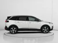 Usado Peugeot 5008 Allure 130 CV (95 kW) 2018 Blanco SUV