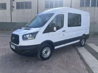 Usado Ford Transit Trend 131 CV (96 kW) 2019 Blanco Familiar