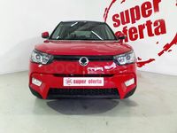 Usado Ssangyong (KGM) Tivoli Limited 115 CV (84 kW) 2017 Rojo SUV