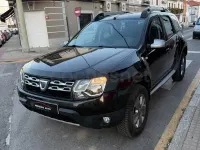 Usado Dacia Duster Lauréate 109 CV (80 kW) 2015 Negro SUV
