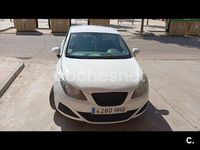 Usado Seat Ibiza Reference 75 CV (55 kW) 2011 Blanco Berlina