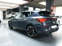 Usado Cupra Leon 150 CV (110 kW) 2023 Gris Utilitario