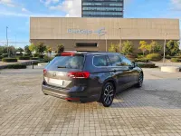 Usado VW Passat Executive 150 CV (110 kW) 2022 Gris Familiar