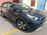 Usado Kia Niro 141 CV (103 kW) 2018 Azul SUV