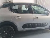 Usado Citroën C3 Shine 99 CV (72 kW) 2019 Gris Utilitario