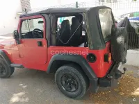 Usado Jeep Wrangler Sport 143 CV (105 kW) 2005 Rojo SUV