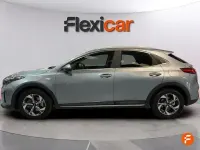 Usado Kia XCeed 120 CV (88 kW) 2023 Gris SUV