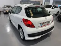 Usado Peugeot 207 Sport 90 CV (66 kW) 2009 Blanco Berlina