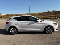 Usado Seat Leon Style 116 CV (85 kW) 2022 Blanco Berlina