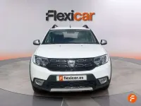 Usado Dacia Sandero Acces 75 CV (55 kW) 2020 Blanco Utilitario