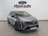 Usado Renault Clio Techno 91 CV (66 kW) 2025 Gris Utilitario